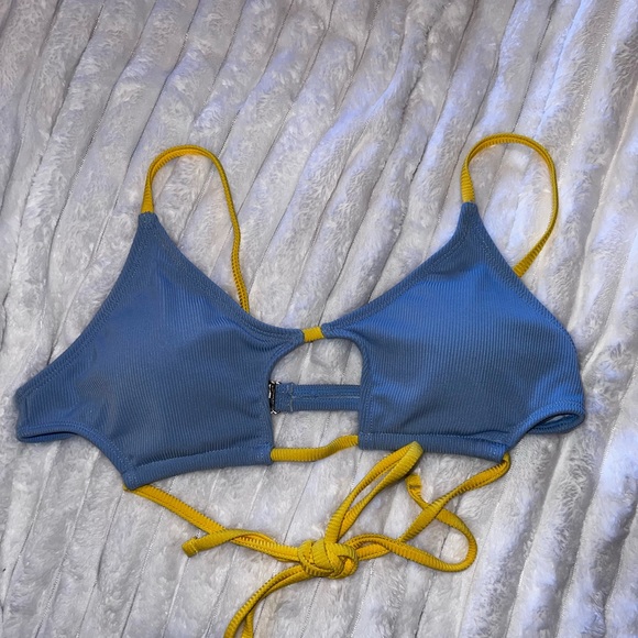 Blue & Yellow Bikini - Picture 5 of 7